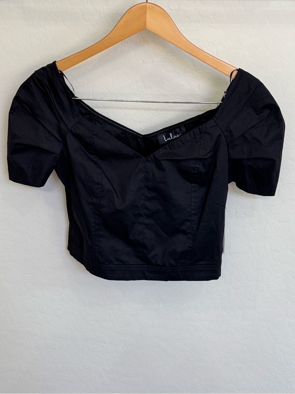 NWT Lulus Maybell Black Structured Puff Sleeve Sweetheart Crop Top Medium